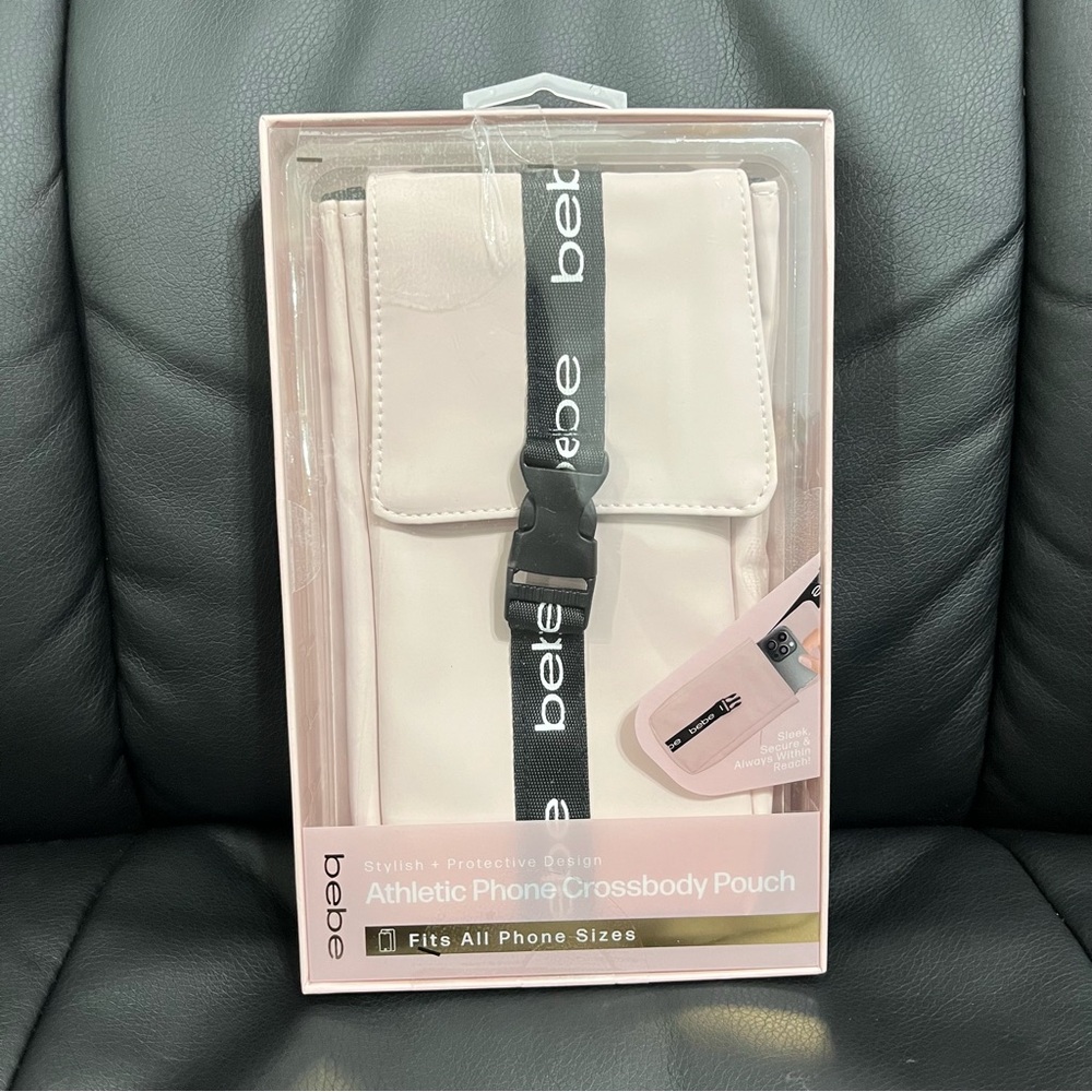 NIB❗️Bebe Athletic Phone Crossbody Pouch in pink fits all phones sizes